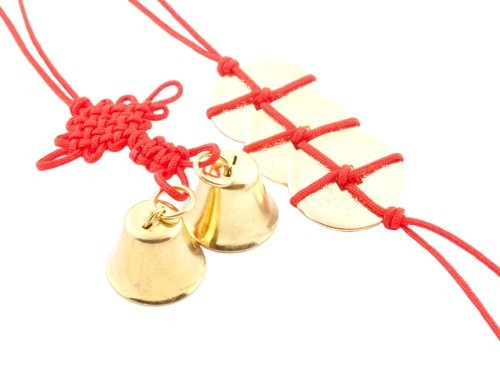 Three Feng Shui Gold Coins and Bell with Mystic Knot - 1set