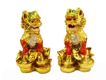 A Pair of Resting Chi Lin (Gold Plated)
