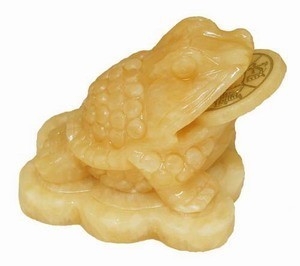 Three Legged Toad on Bed of Coins - Yellow Jade