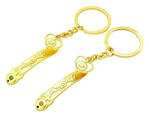 A Pair of Feng Shui Ru Yi Keychains for Power and Authority