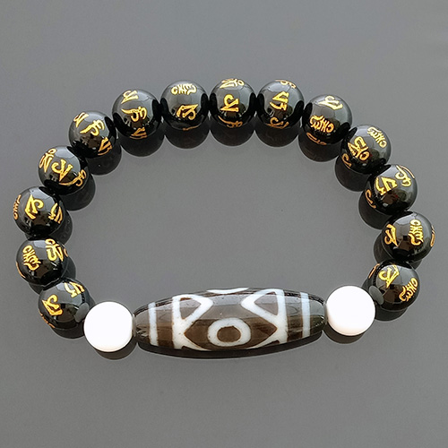 Authentic Tibetan 3-Eyed with Tiger Tooth Motif Dzi Bead Stretch Feng Shui Bracelet