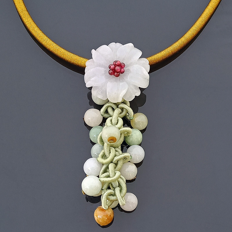 The Peony Jade Necklace - Gold