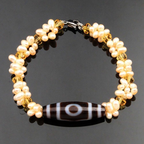 Agate 3-Eyed Dzi with Cultured Pearl Beads Bracelet